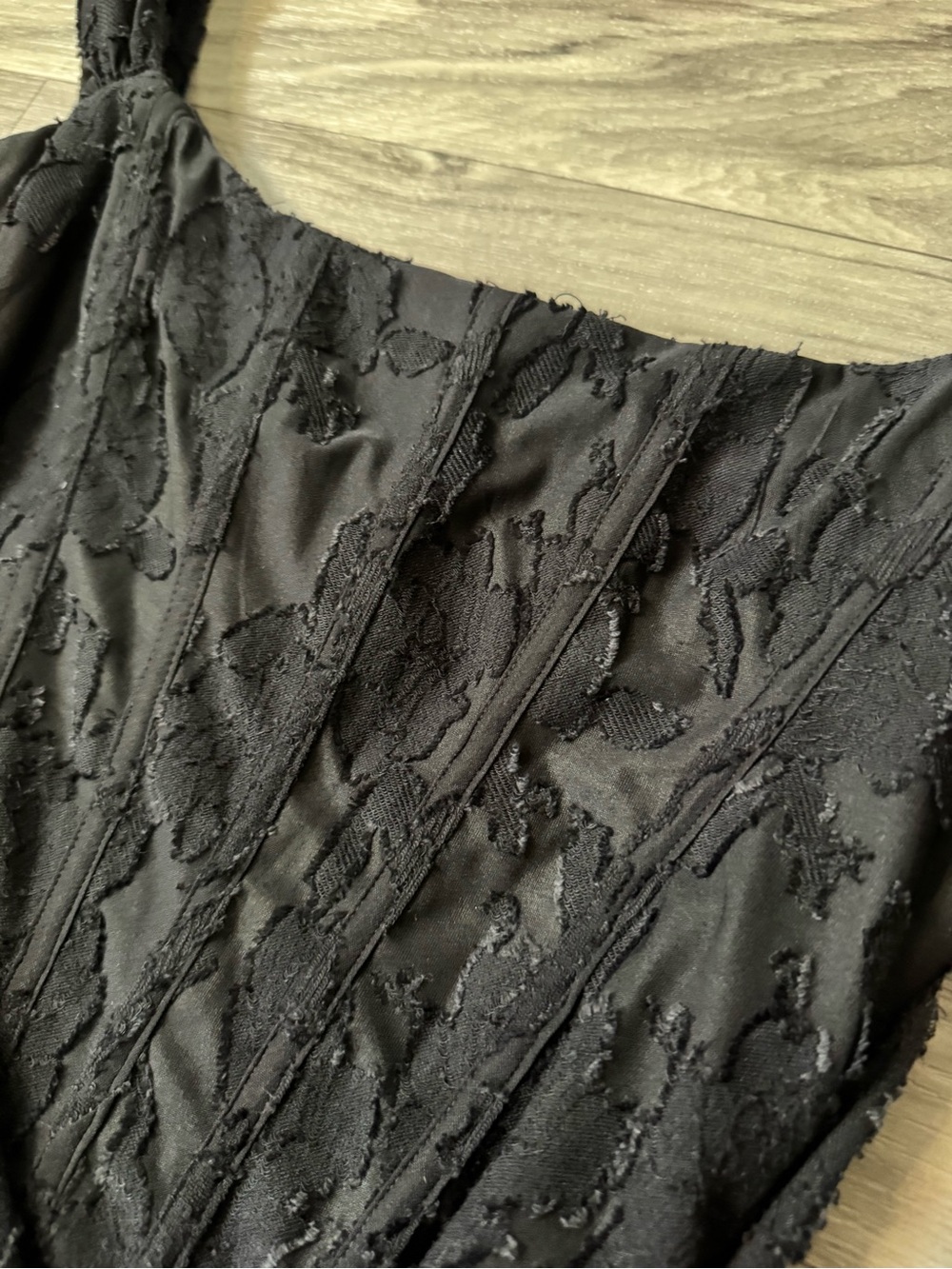 House of Cb Cesca Floral Ruched High-Low Dress in Black Size Medium - Picture 5 of 12